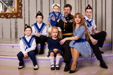 Четыре сыночка и лапочка дочка. Ульяновская семья рушит стереотипы о многодетности