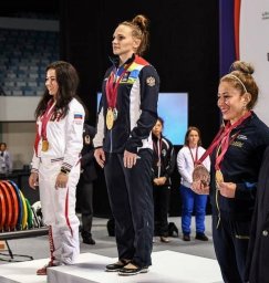 Ульяновская спортсменка стала десятикратной чемпионкой мира по пауэрлифтингу