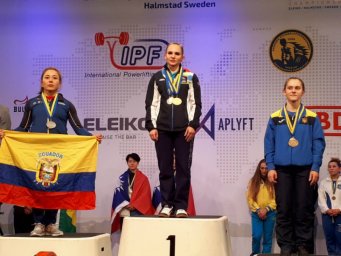 ​Ульяновская спортсменка взяла «золото» Чемпионата мира по пауэрлифтингу